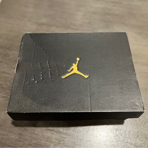 University Blue Jordan 1 Low Top - Picture 4 of 5